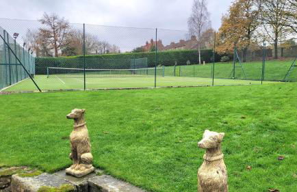 East Wing Cottage - Peaceful Village Retreat with Tennis Court Access - Foto 37