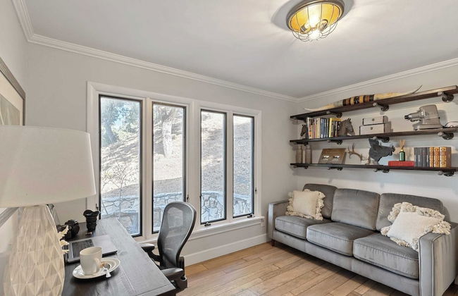 Hidden Oaks Farmhouse by Avantstay Hot Tub, Deck - Foto 19