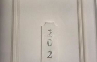 LAZARE Maison de Maître , appartements de standing avec parking privatif à seulement 7 minutes à pied du centre historique de Béziers - Photo 3