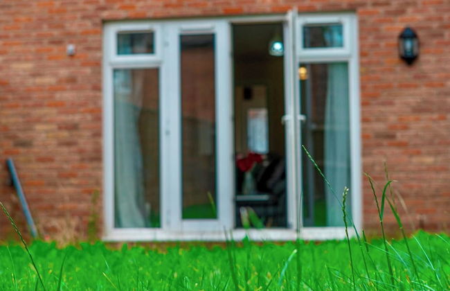 Cosy Home-sleeps 5- Private Garden- Free Parking - Foto 24