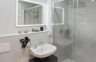 Homefeld Suite - Elegante und moderne Ferienwohnung zentral in Hünfeld bei Fulda mit Küche, kostenlosem Parkplatz und WLAN - Foto 13