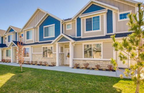 2 Mi to Zootah Providence Townhome with Fireplaces - Photo 1