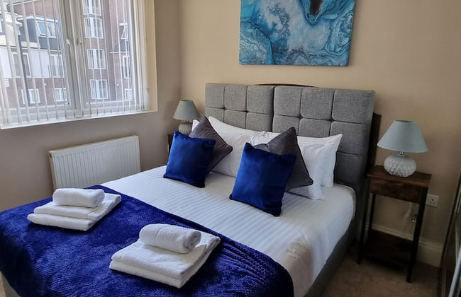 Town Center 4 Bedroom 4 bathroom House - Foto 13