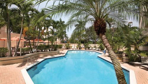 Cozy Two Room Suite with Modern Touches and Pool - Foto 1