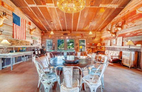 Luxury Airstream Campsite Nestled Beneath Oak Trees Outside of Austin, Texas - Foto 54