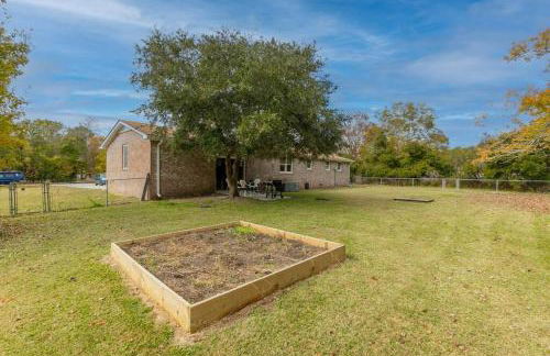 Pet friendly - steps to water! - Foto 18