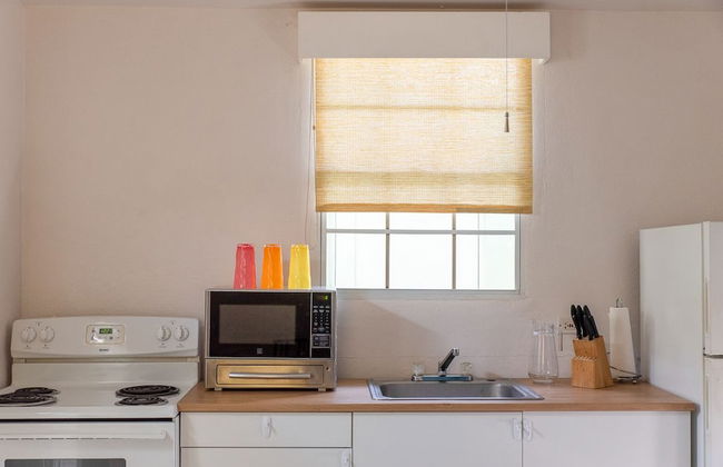 Numero Uno Beach Apartments - Photo 53