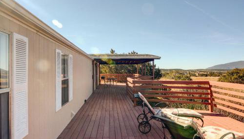Peaceful Sandia Park Retreat with Deck and Views! - Foto 2
