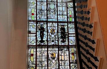 Victorian Apartment with Sea Views - Photo 18