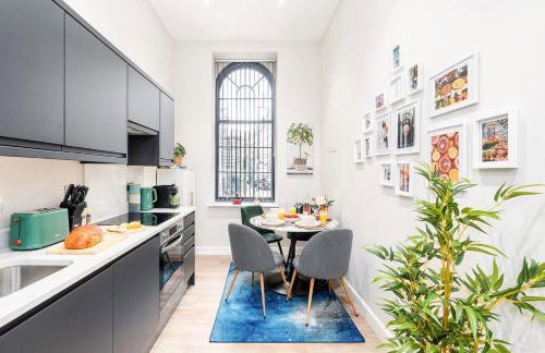 Long Stay Offers, Modern Amenities, Fully Equipped, All Bills Included, Perfect Location, King Size Bed, Fast Wifi - Foto 3