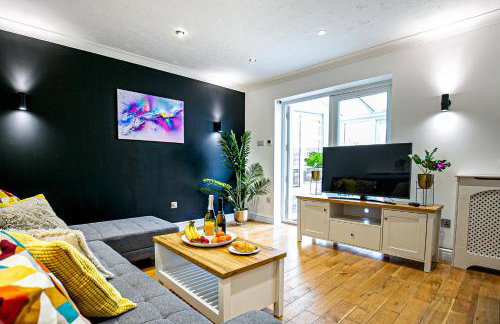 Milton Keynes for Families and Contractors with Private Parking - Foto 23