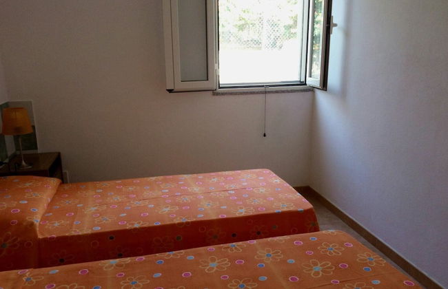 Foximanna on the North Floor in a Villa Surrounded by Greenery Facing the sea - Photo 2