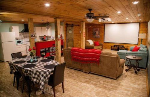 Southern Comfort Retreat with a private hot tub - Foto 46