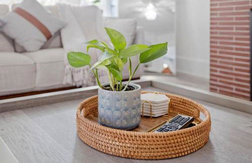 5BR 3BA Family Retreat 2 Blocks from Beach - Foto 37