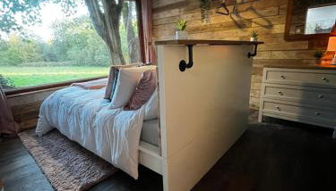 Lynbrook Cabin and Hot Tub, New Forest - Foto 3