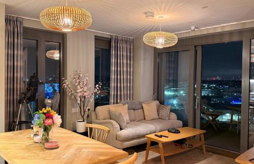 Luxury Private Room with Living Area Wembley Stadium View - Photo 12