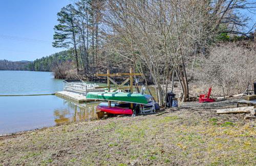 Lakefront Cabin Retreat with Dock in Robbinsville! - Foto 33