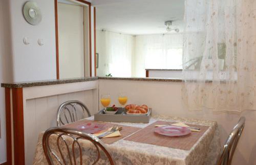 Apartment with a garden view - Foto 4