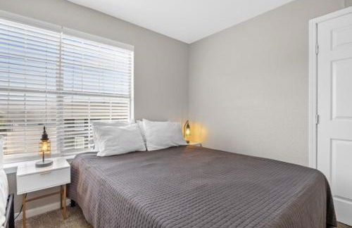 2BR Spacious Getaway Near Dwntown, Pool, UT Austin - Foto 4