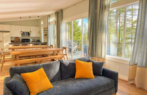 Built 2016 Pristine Lake House for Boating, Remote Work, Hiking and Relaxing - Foto 32