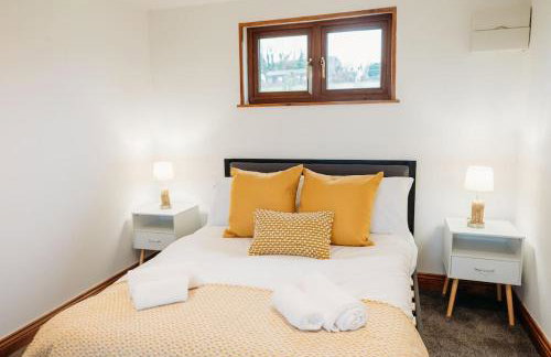 Woodpecker Lodge- A Pet Friendly Rural Retreat - Photo 38