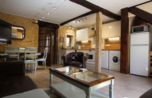 La Vieille Ferme: superbe complexe de 3 gîtes en pierre avec Piscine au coeur du Périgord Noir - Foto 29