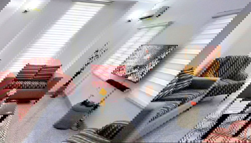 Lovely 2-bedroom Serviced Apartment With a Balcony - Foto 1, Immagine principale