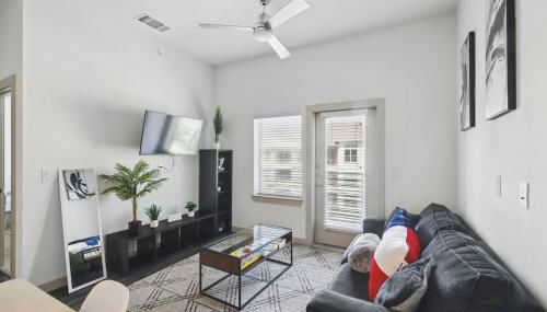 Modern 1BR near TPC Golf Free Parking and Wifi - Foto 2