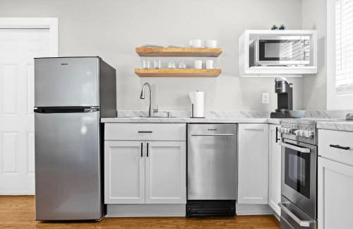 Charming Studio Stay in Vibrant Highlands Area - Foto 15