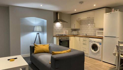 Fantastic 1 Bedroom Basement flat with free parking - Foto 1