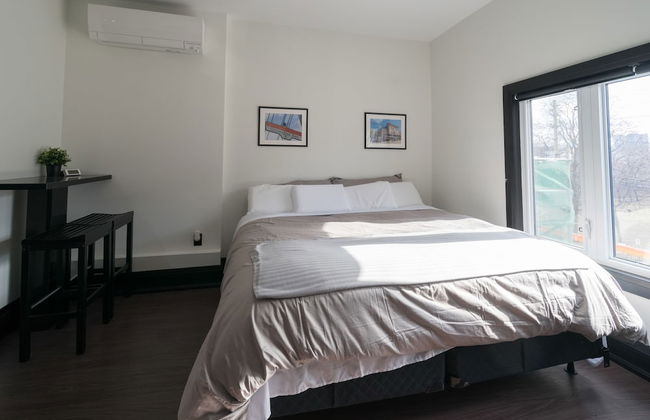 Applewood Suites - Queen West Studio - Photo 2