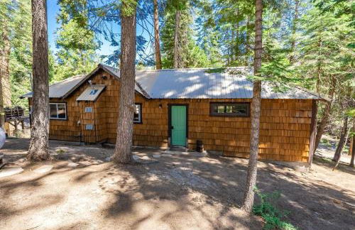 The Cedar House Prime Spot Kayaks & Cool AC - Photo 20