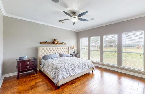 Blessing Farmhouse w/ Farm Views & Outdoor Living - Foto 11