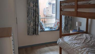 Flat over craft & wool shop! Pwllheli town centre - Foto 3