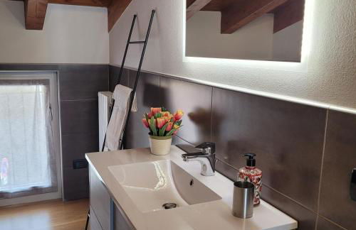 Carlotta Mountain Lake Iseo Hospitality - Photo 17