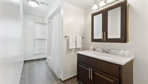 FREE Parking Minutes from Center City - Foto 2