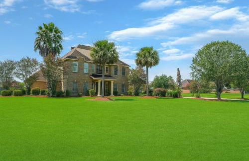 Private Pet-Friendly 2BR Suite with Movie Theater & Pond View and Access - Foto 1