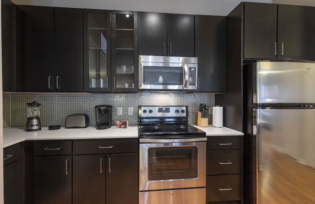 Luxury Med Center Fully Equipped King Sized Bed Condos - Foto 38