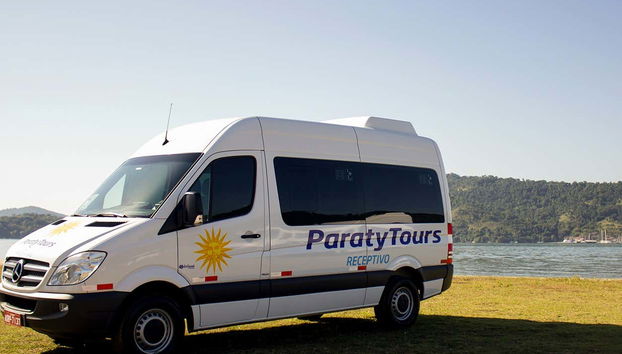 Minibus prêt pour le transfert