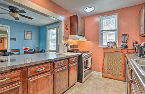 Suburban Home with Backyard Patio Less Than 7 Miles to Dtwn! - Foto 2