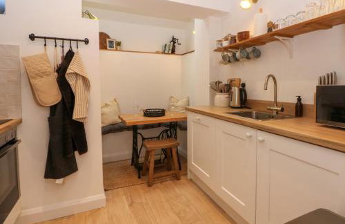 The Warren - Photo 8