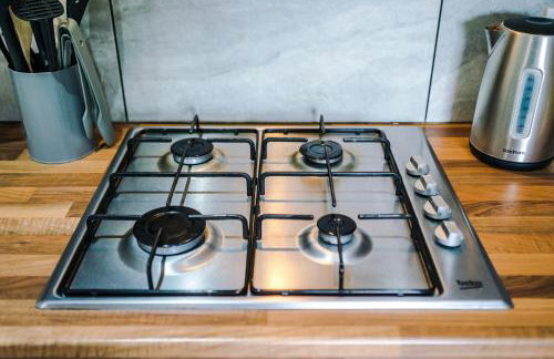 Modern 3 Bedroom House Perfect for Short and Long Stays - Foto 80