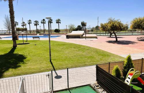 Onze - primera línea de mar con piscina - Foto 11