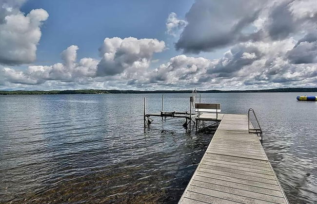 Round House on Round Lake - Photo 25