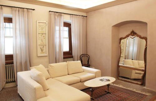 Historic lakeside villa w/ majestic Tre Cime views - Foto 4