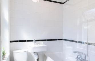 Open Mind Property - 6 Beds & Free Parking - Foto 19