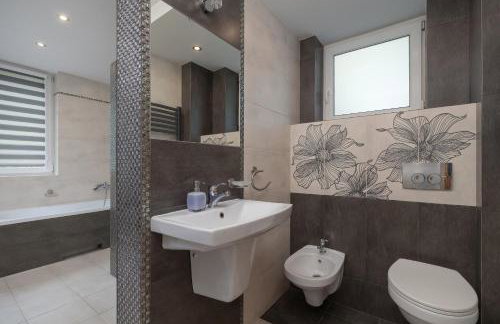 Przytulne Apartamenty w Klimatycznym Domu nad Białką w Otoczeniu Górskich Krajobrazów by Noclegi Renters - Foto 22