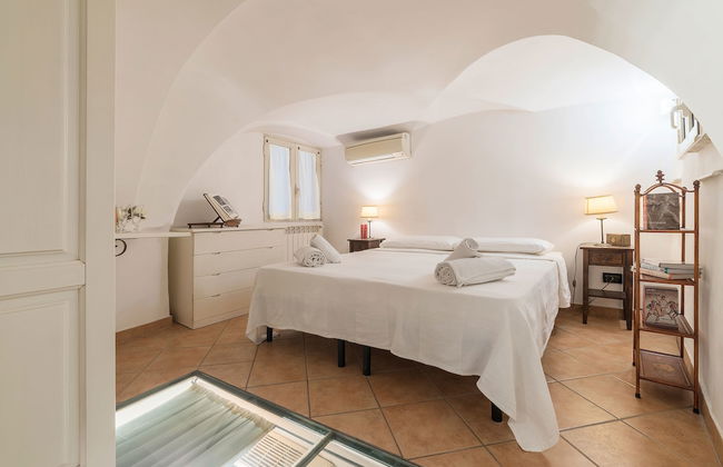 Sweet Suite near Pantheon - Photo 9