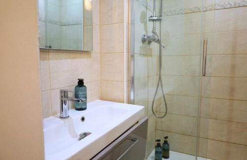 La Pause Franche - Familles et pros, parking, 2 sdb, 9 pers - Foto 16