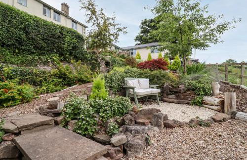 The Carriage - Photo 30